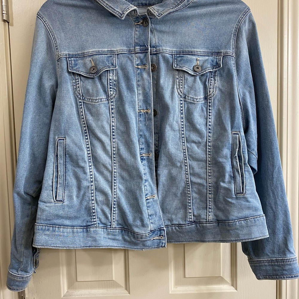 Torrid, Size 4, Denim Jacket